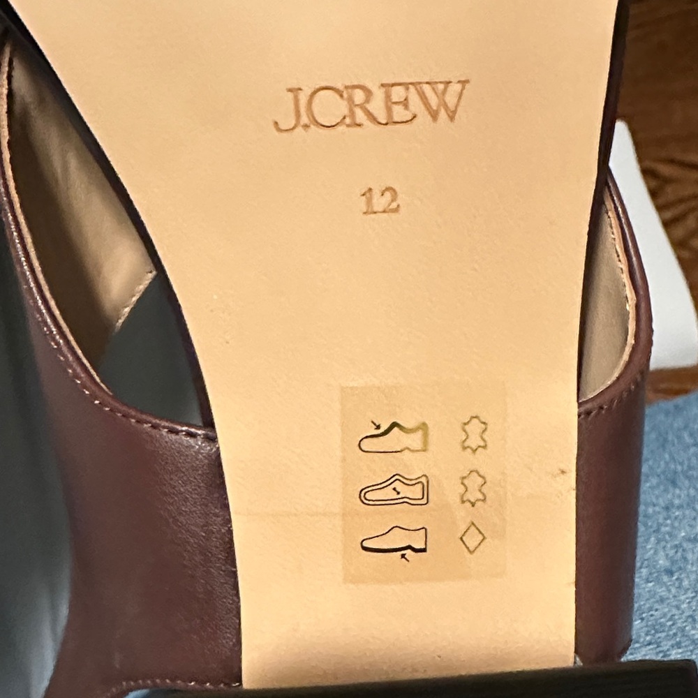 J. Crew Green Shoe Box for Dylan Sandals - Picture 8 of 10